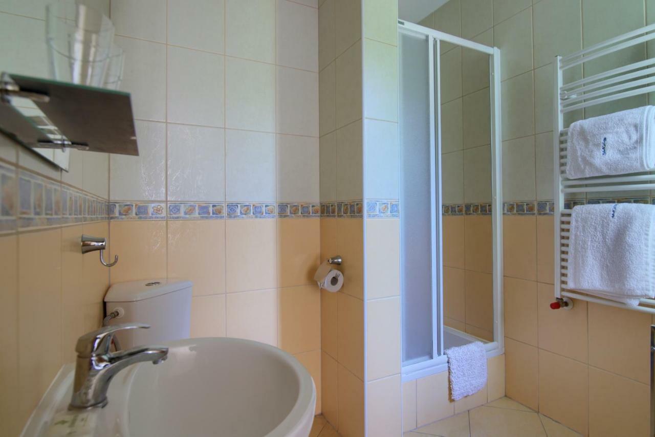 Nawigator Hotel Miedzyzdroje Ngoại thất bức ảnh